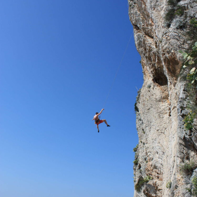 Rock climbing Split