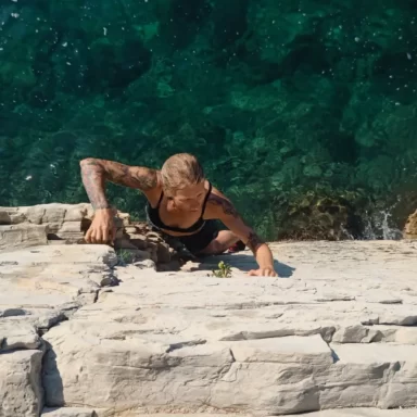 Deep Water Solo Split